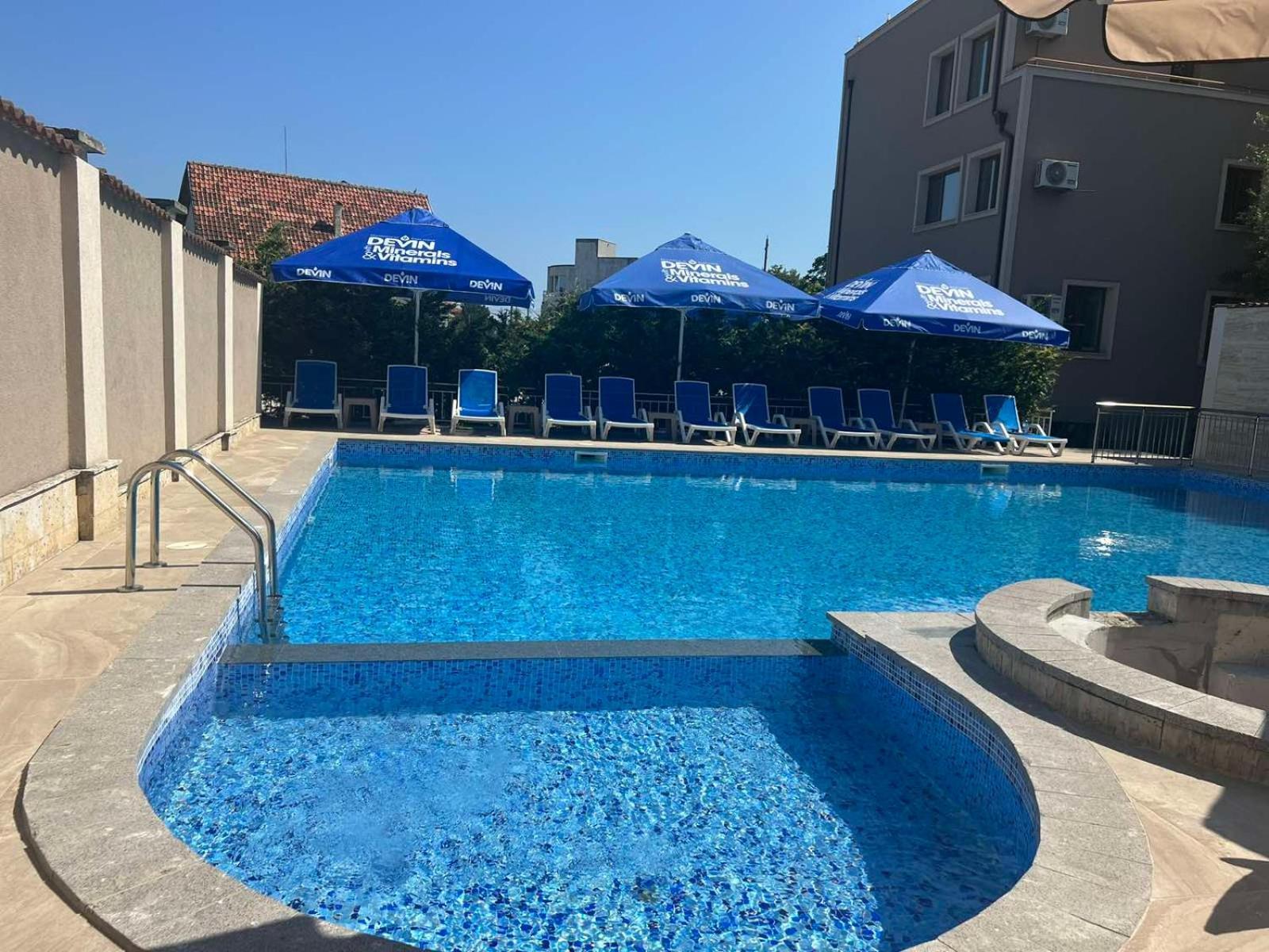 Vemara City Boutique Hotel-Free Parking Varna Exteriör bild