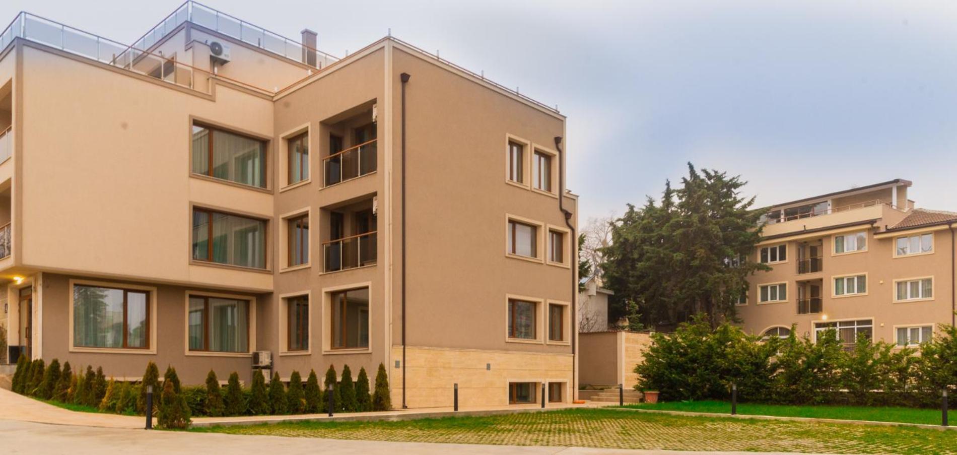 Vemara City Boutique Hotel-Free Parking Varna Exteriör bild