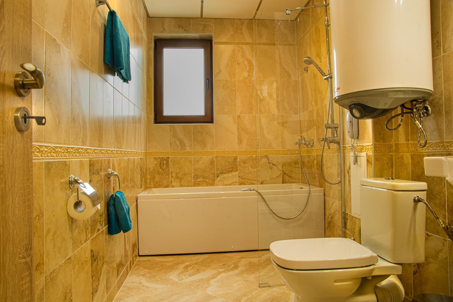 Vemara City Boutique Hotel-Free Parking Varna Exteriör bild