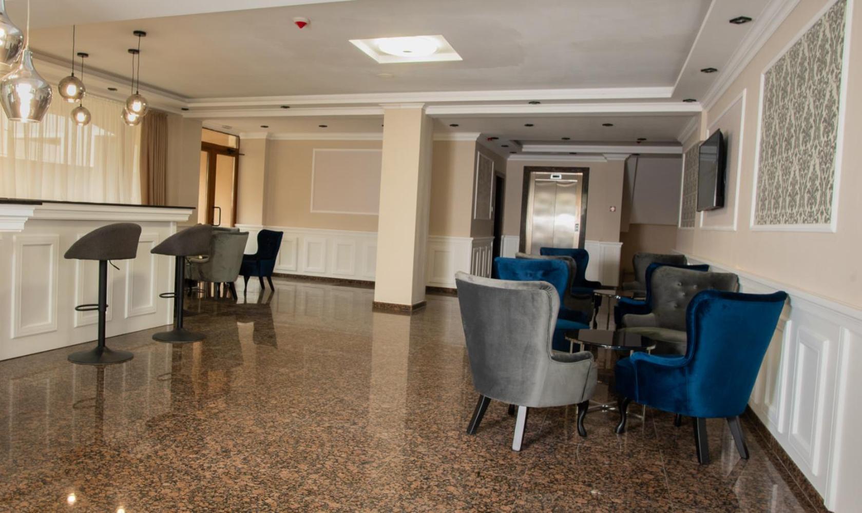 Vemara City Boutique Hotel-Free Parking Varna Exteriör bild